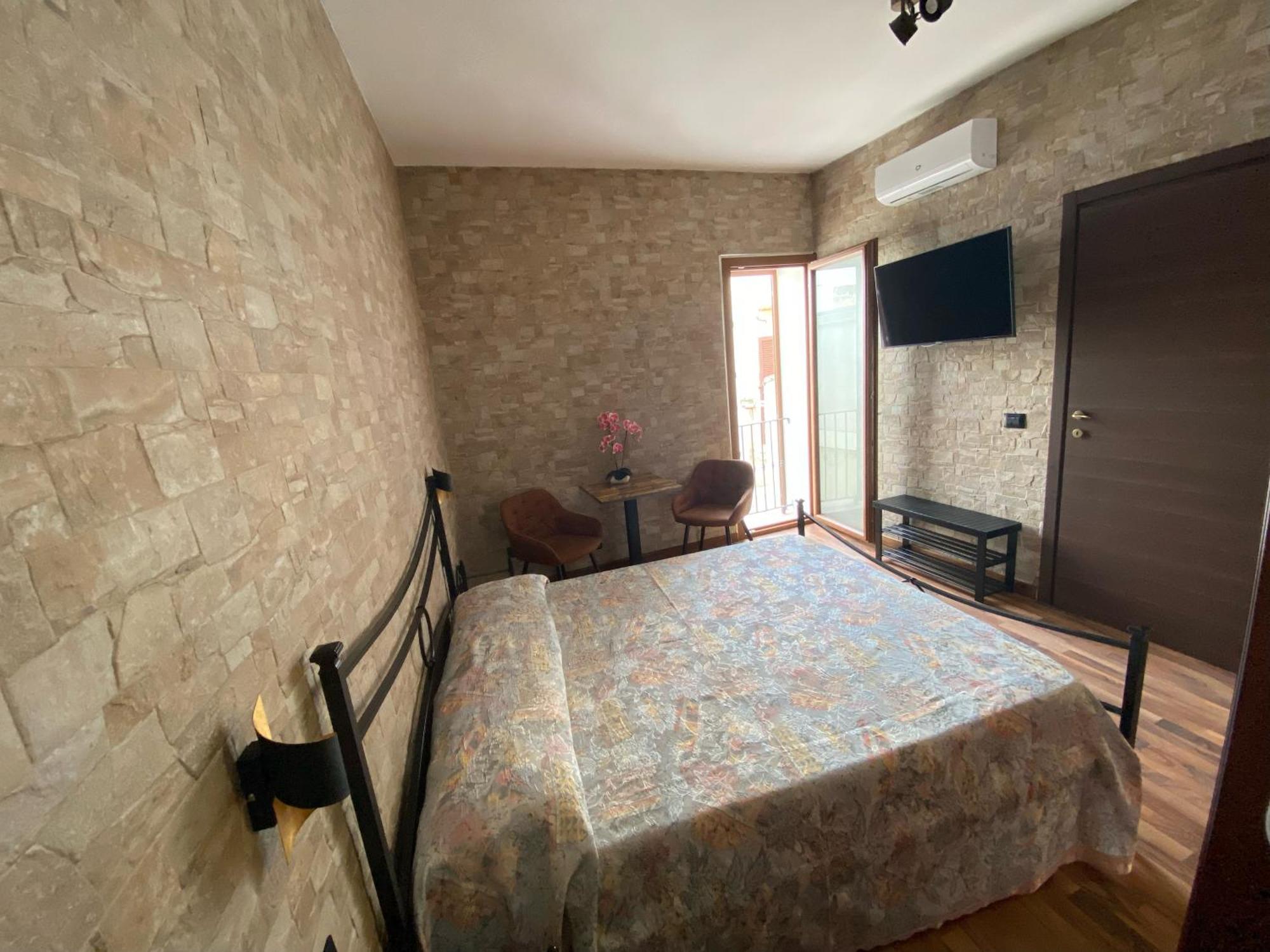 Uria Rooms & Suite B&B Vieste Bagian luar foto