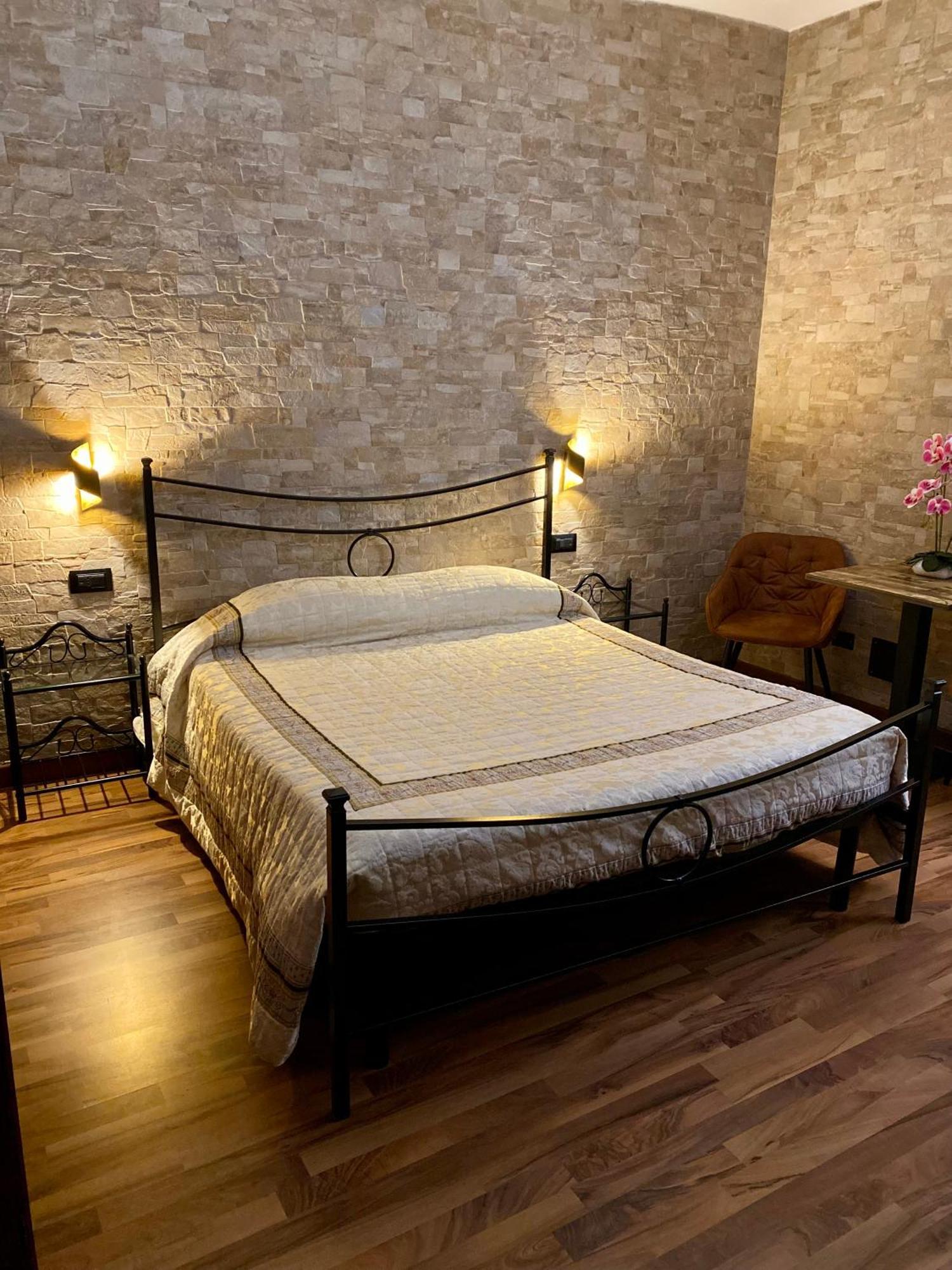 Uria Rooms & Suite B&B Vieste Bagian luar foto